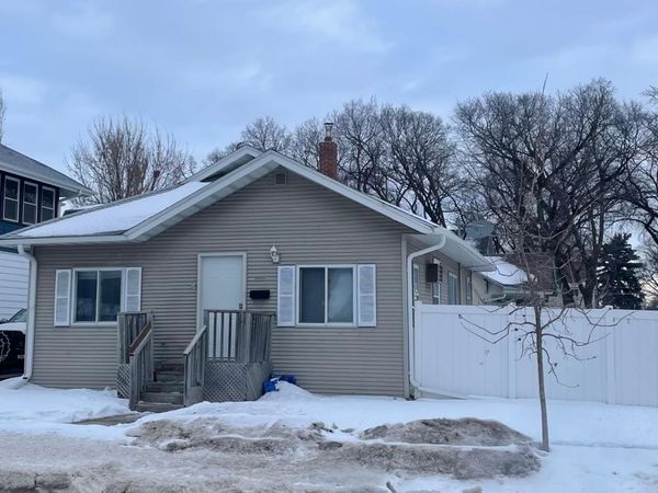 1001 9th Avenue N, Fargo, ND 58102