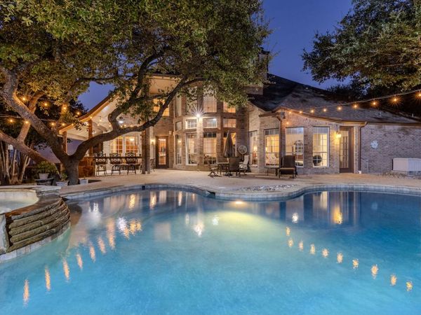 908 Golden Bear CV, Round Rock, TX 78664