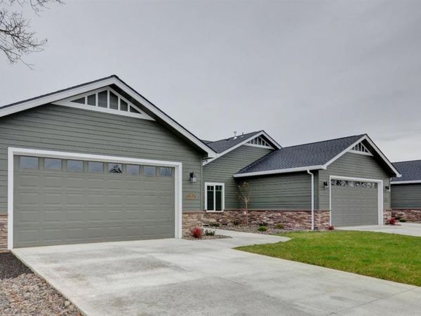 179 Skyhawk Drive, Eagle Point, OR 97524