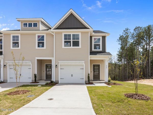 230 Elijah Way, Unit 7, Vass, NC 28394