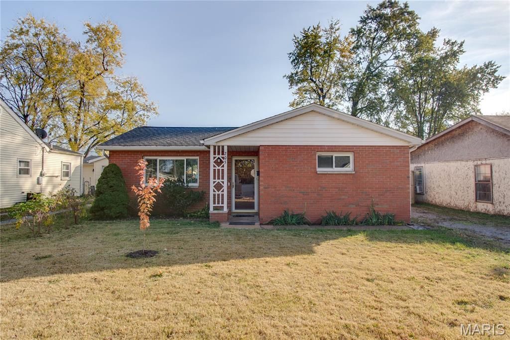 205 Williams Street, Bethalto, IL 62010 Main Photo
