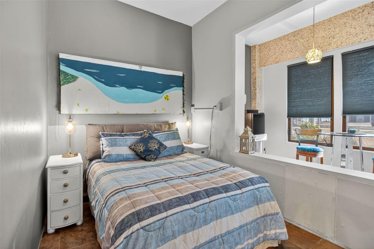 5659 Shore Boulevard S, Gulfport, FL 33707 Photo