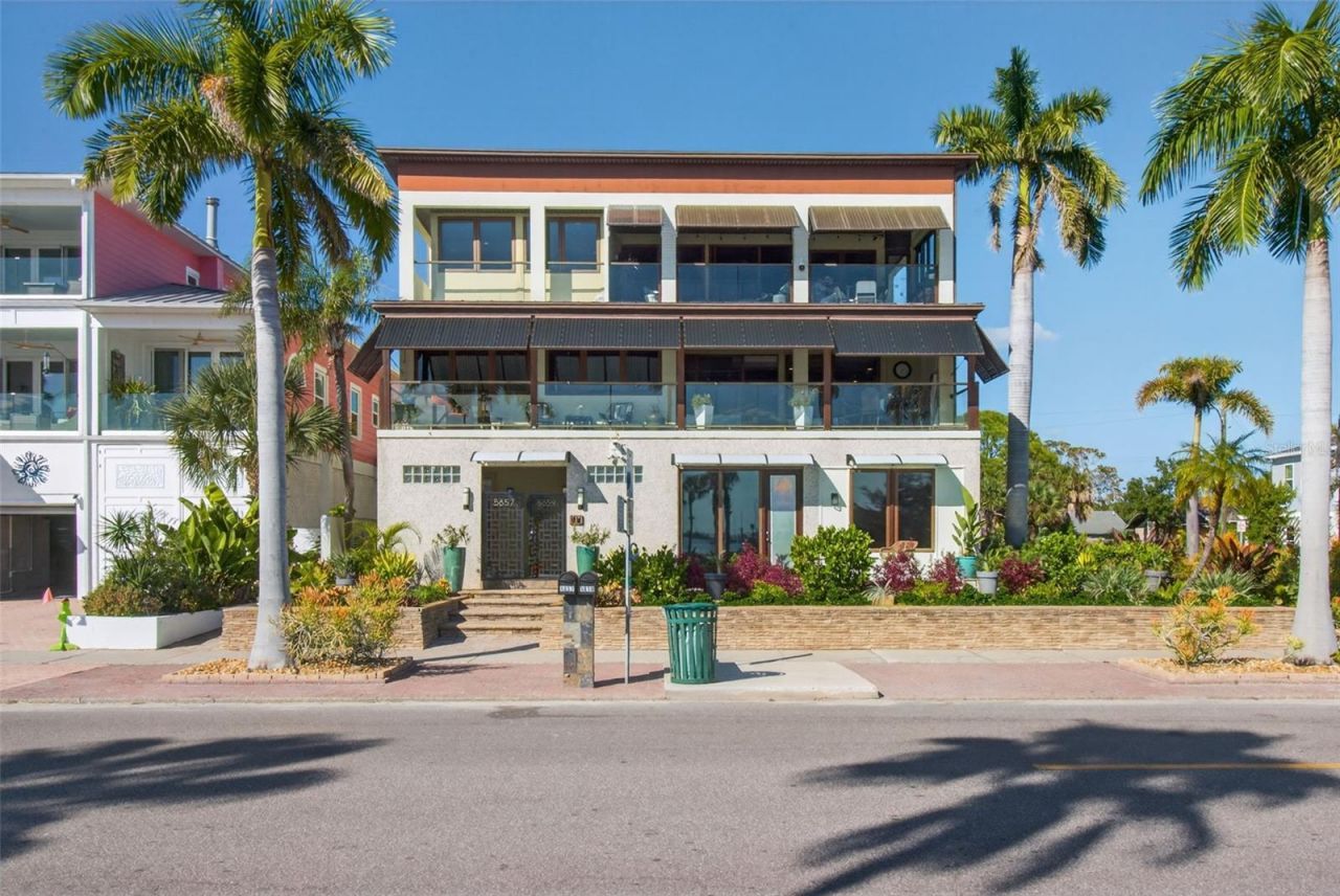 5659 Shore Boulevard S, Gulfport, FL 33707 Photo