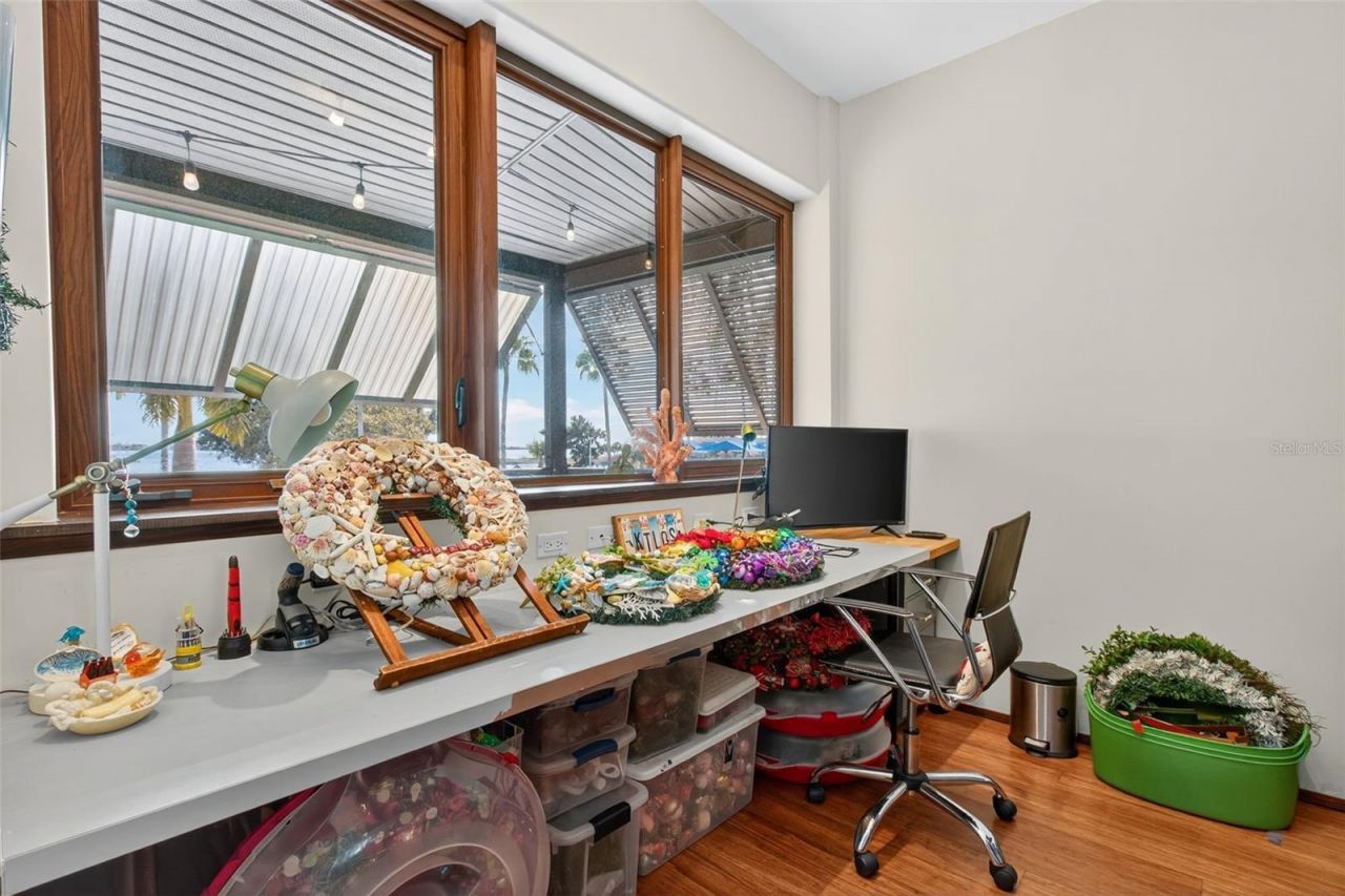 5659 Shore Boulevard S, Gulfport, FL 33707 Photo