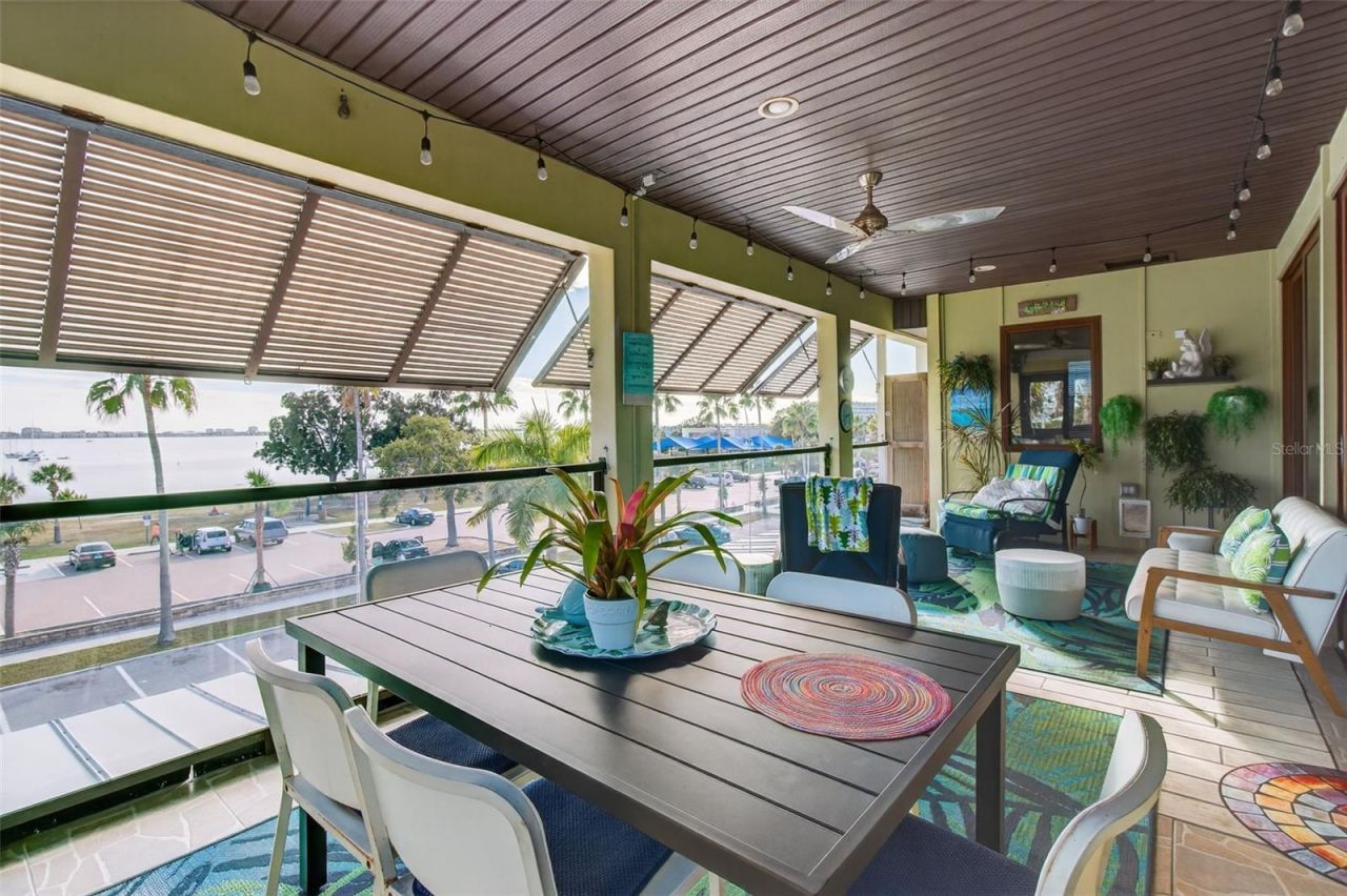 5659 Shore Boulevard S, Gulfport, FL 33707 Photo