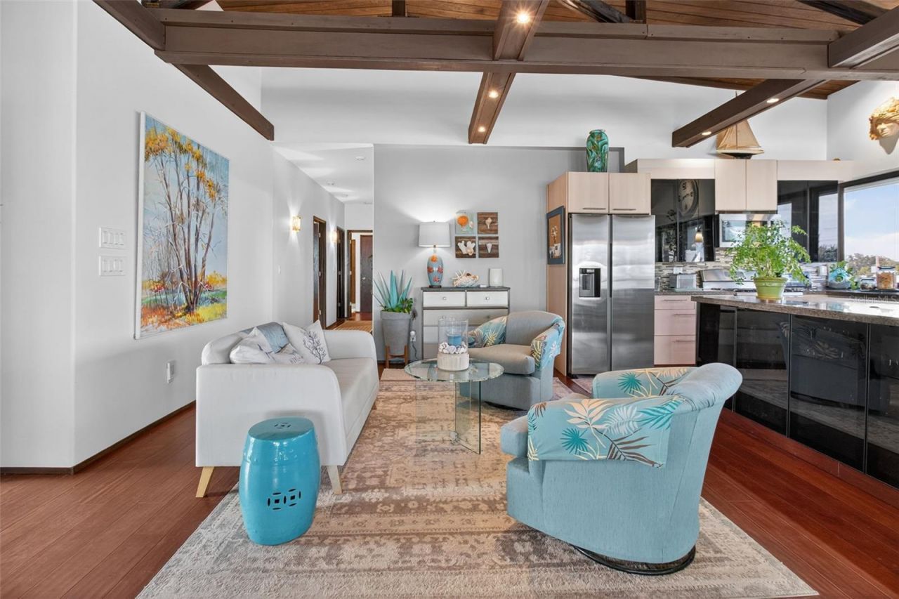 5659 Shore Boulevard S, Gulfport, FL 33707 Photo