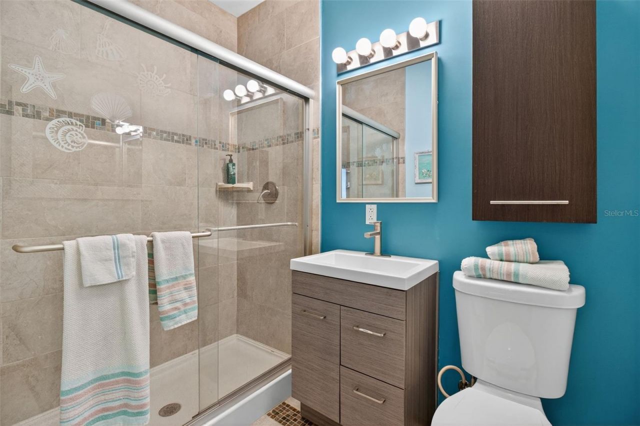 5659 Shore Boulevard S, Gulfport, FL 33707 Photo