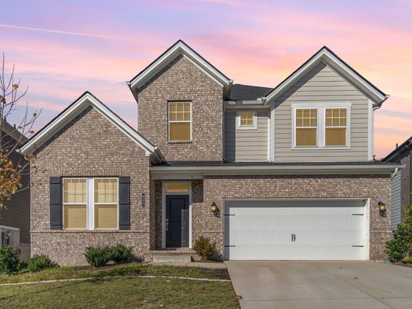 422 Meandering Way, White House, TN 37188