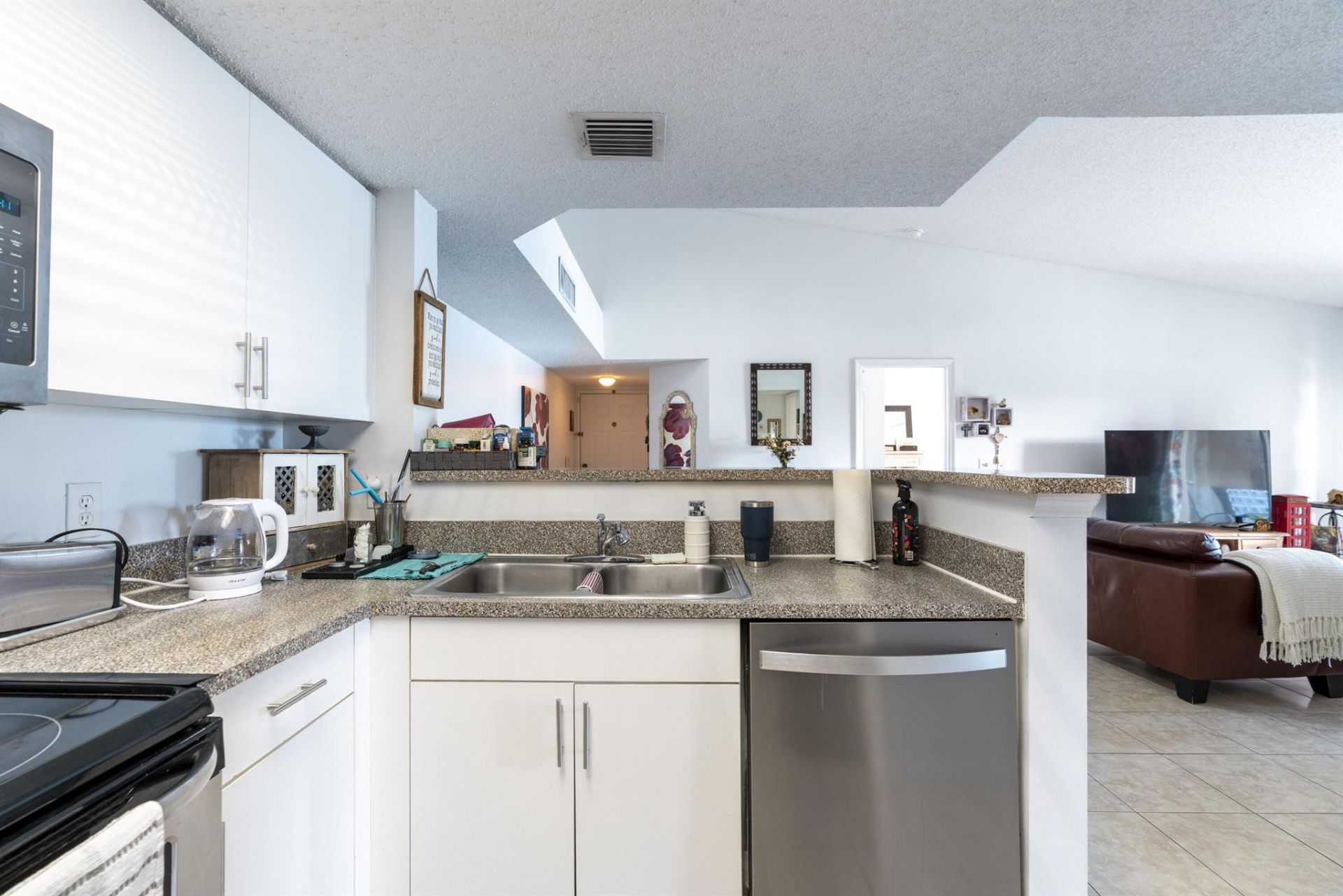 5031 Wiles Road, Unit 304, Coconut Creek, FL 33073 Photo