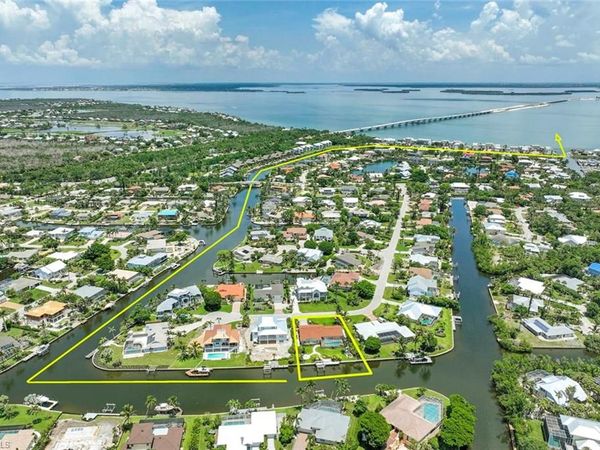 918 Kings Crown DR, SANIBEL, FL 33957