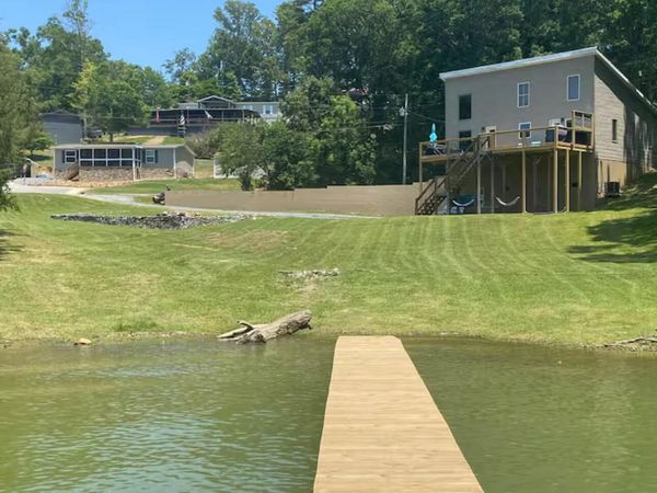 1448 Dover Lane, Dandridge, TN 37725