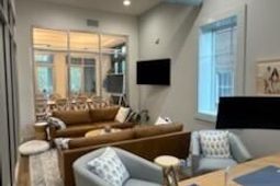 297 Seven Farms Drive photo 4