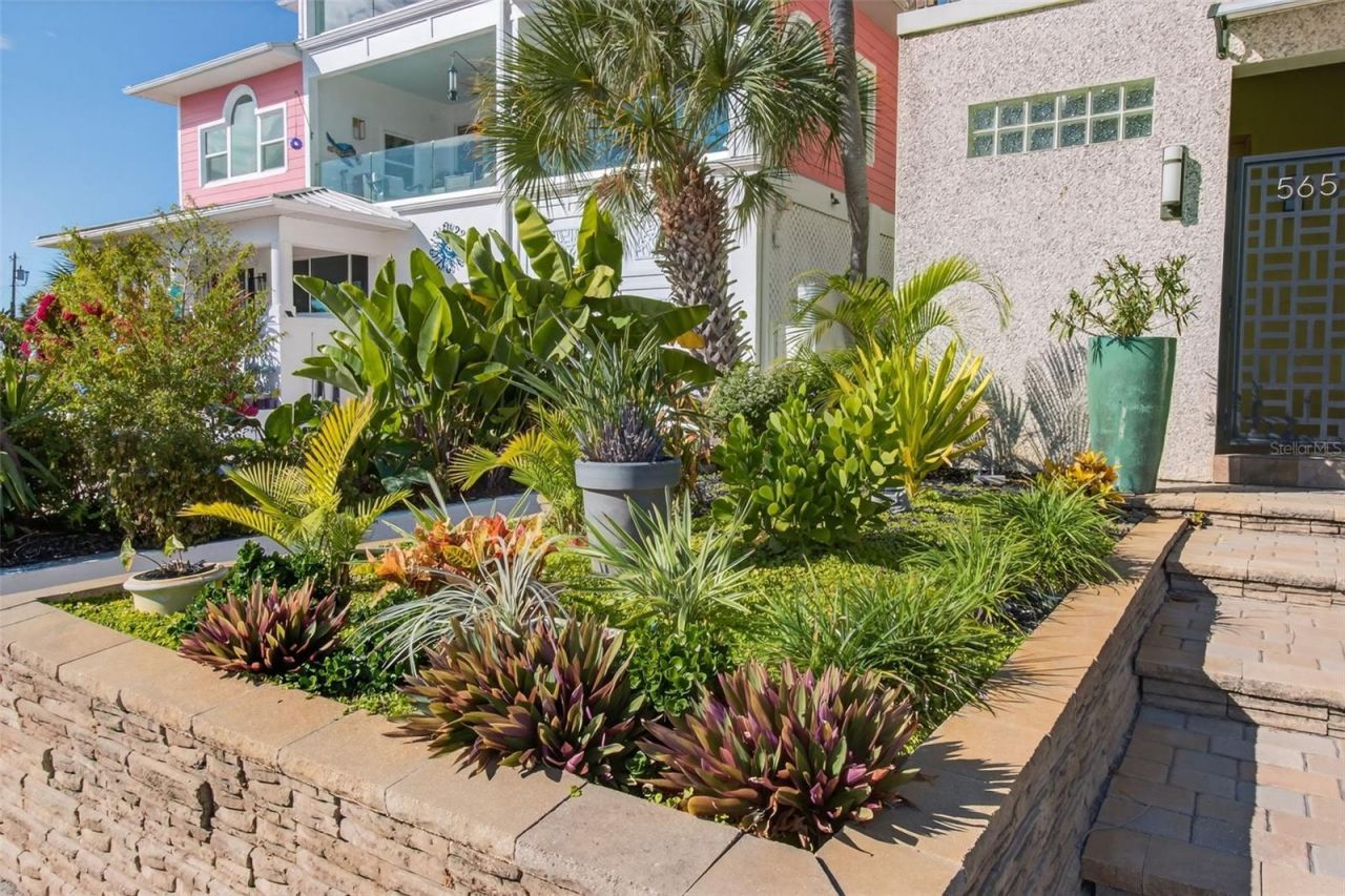 5659 Shore Boulevard S, Gulfport, FL 33707 Photo