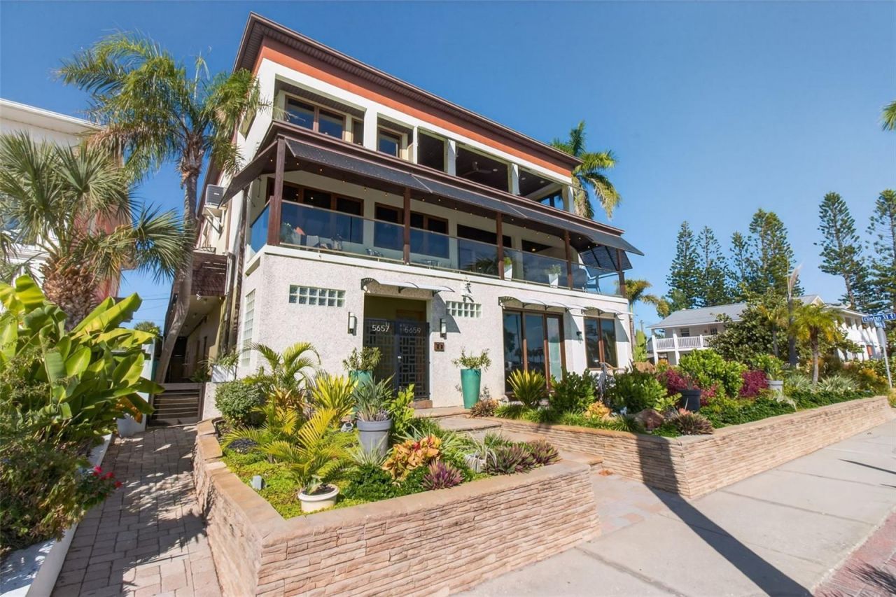 5659 Shore Boulevard S, Gulfport, FL 33707 Photo