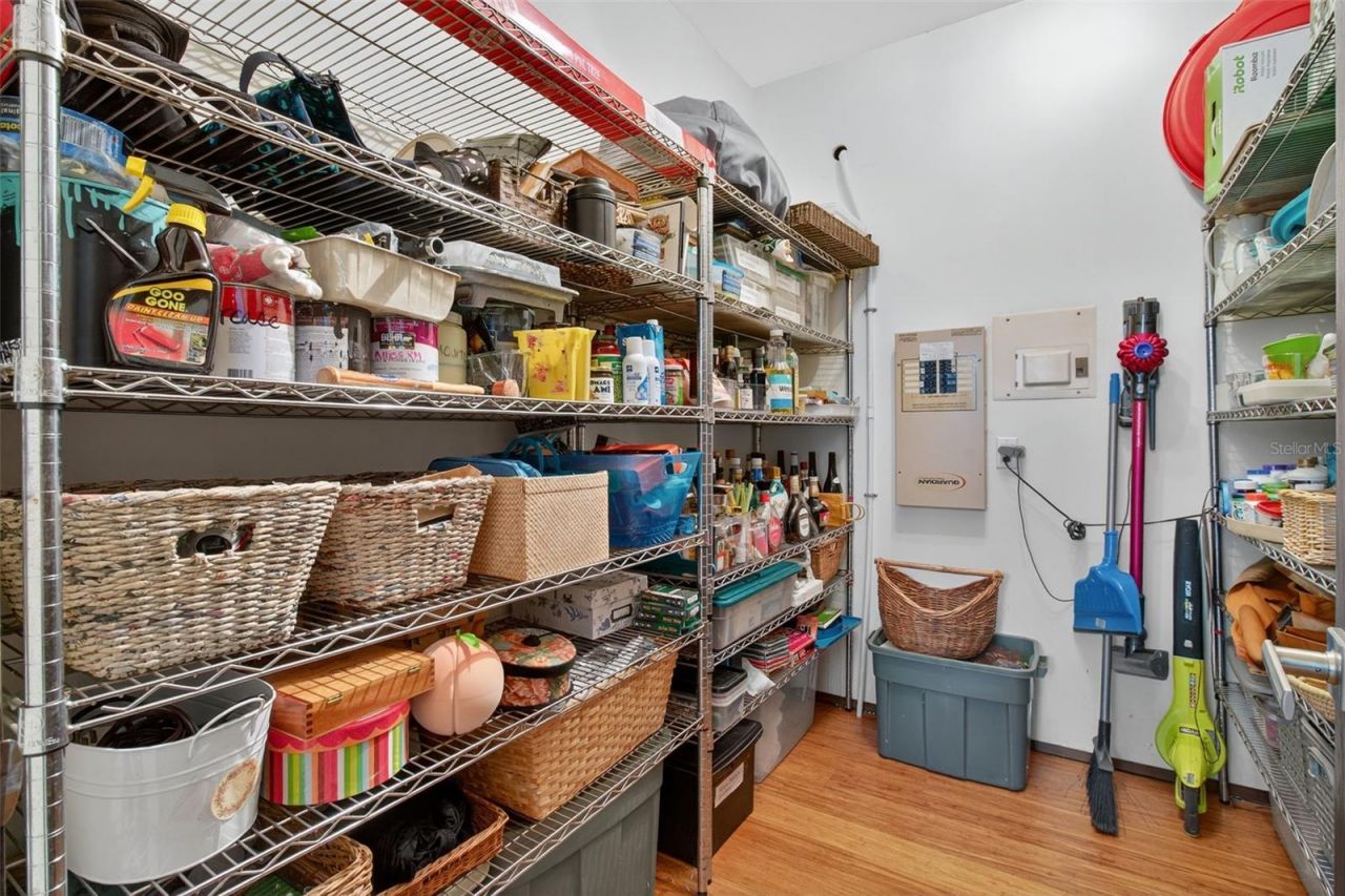 5659 Shore Boulevard S, Gulfport, FL 33707 Photo