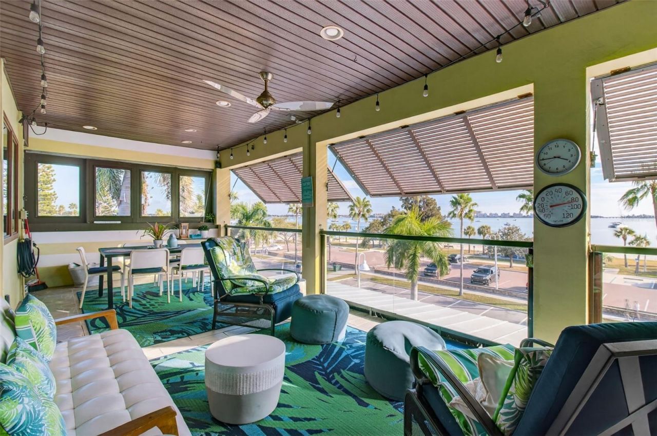 5659 Shore Boulevard S, Gulfport, FL 33707 Photo