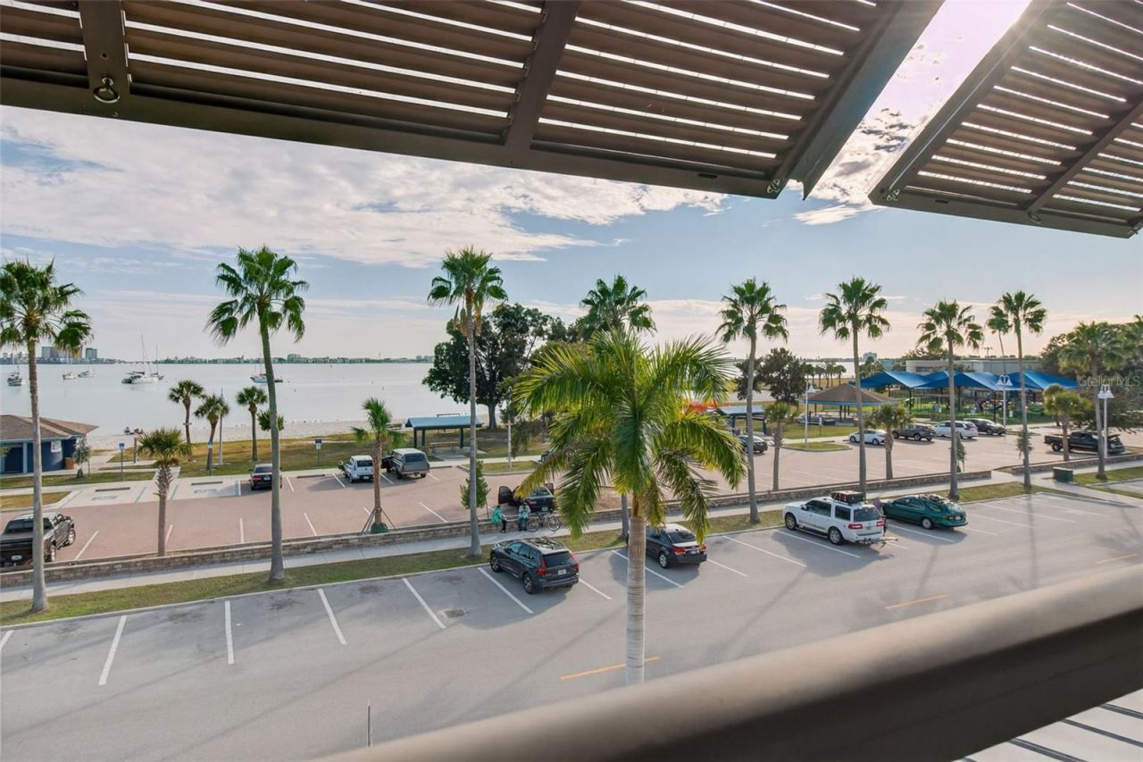 5659 Shore Boulevard S, Gulfport, FL 33707 Photo