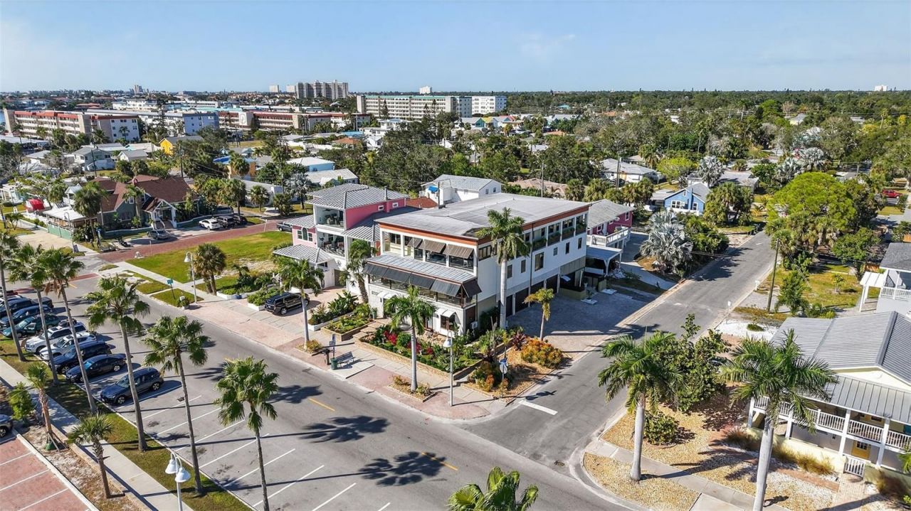 5659 Shore Boulevard S, Gulfport, FL 33707 Photo