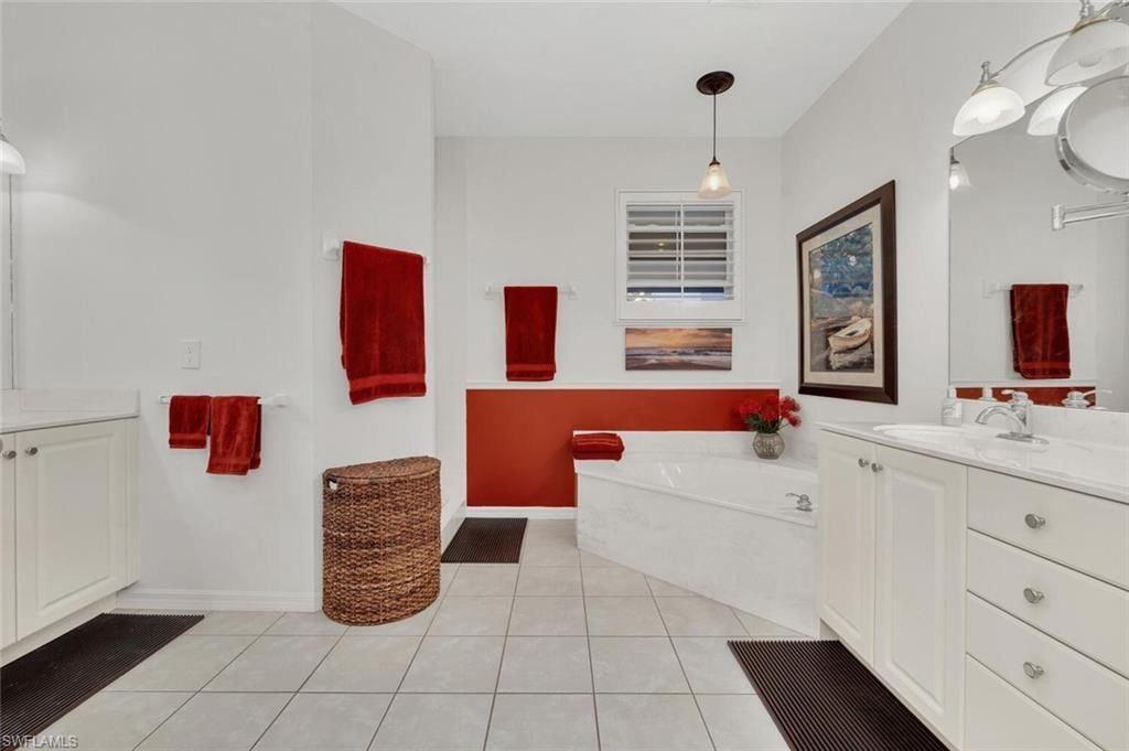 2165 Hawksridge Dr, Unit 1302, Naples, FL 34105 Photo