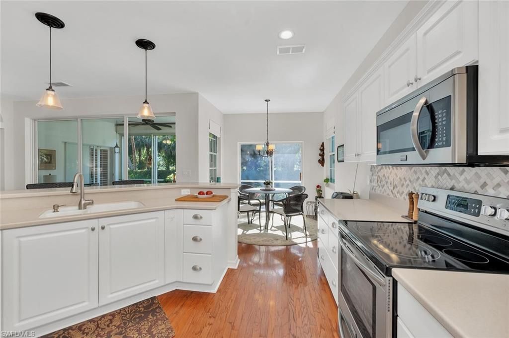 2165 Hawksridge Dr, Unit 1302, Naples, FL 34105 Photo