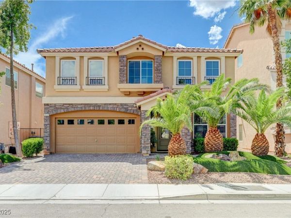 9729 Hawk Crest Street, Las Vegas, NV 89141