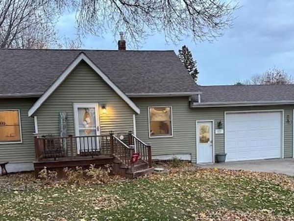 537 Cedar Avenue, Westbrook, MN 56183