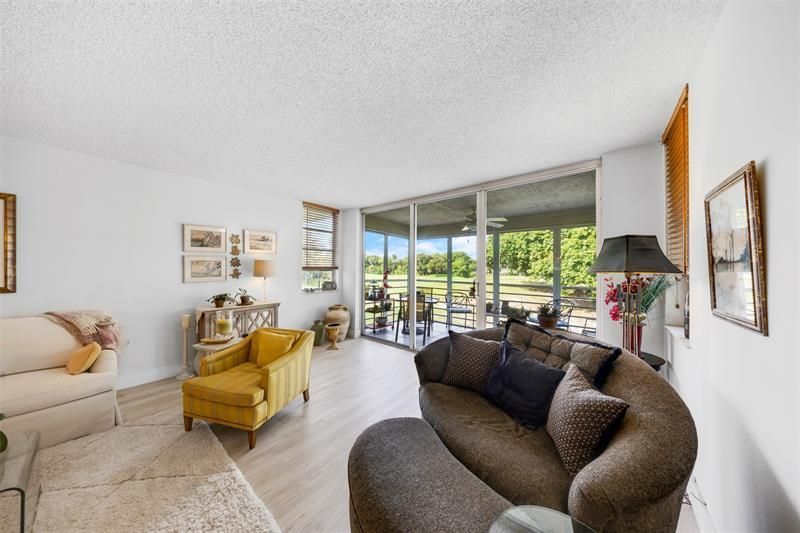 901 Cypress Grove Drive, Unit 203, Pompano Beach, FL 33069 Photo