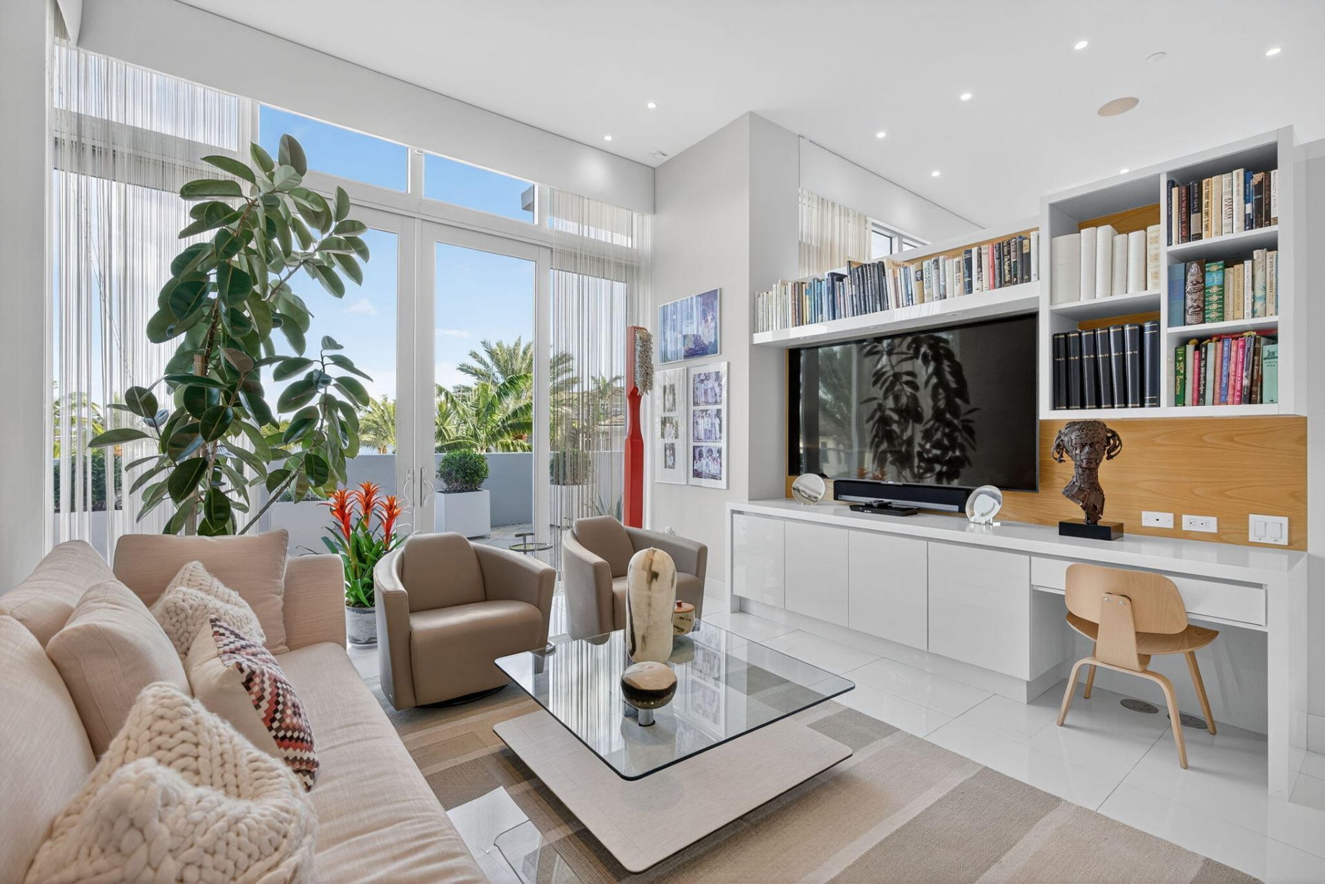 2 Water Club Way, Unit 301, North Palm Beach, FL 33408 Photo