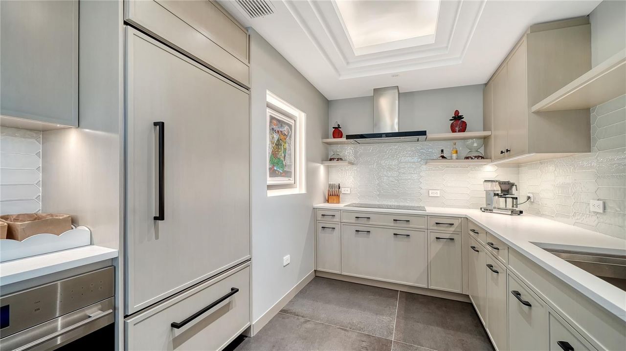 415 L Ambiance Drive, Unit B202, Longboat Key, FL 34228 Photo