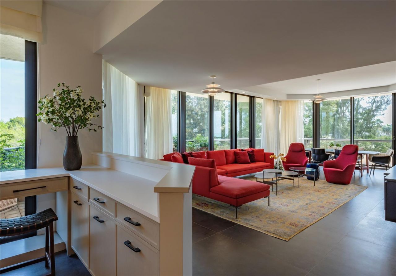 415 L Ambiance Drive, Unit B202, Longboat Key, FL 34228 Photo