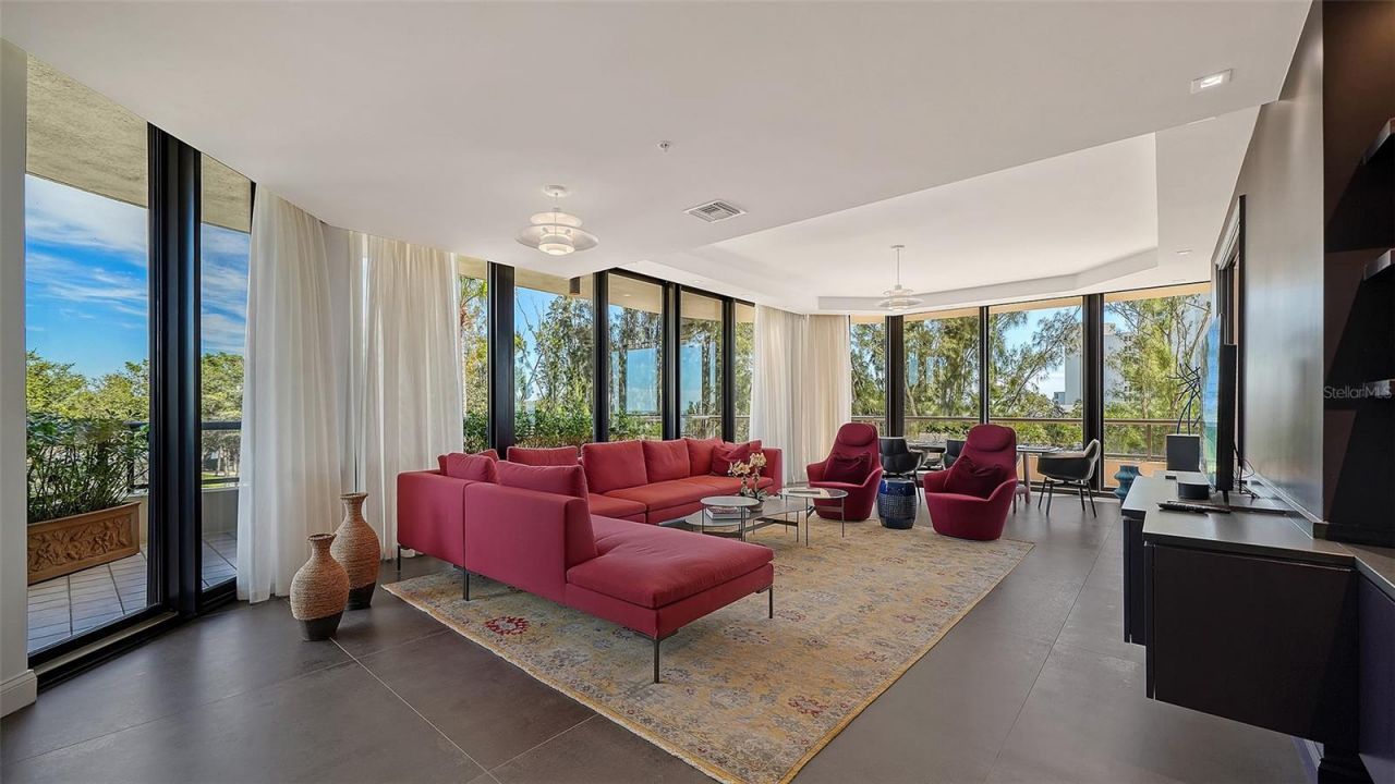 415 L Ambiance Drive, Unit B202, Longboat Key, FL 34228 Photo