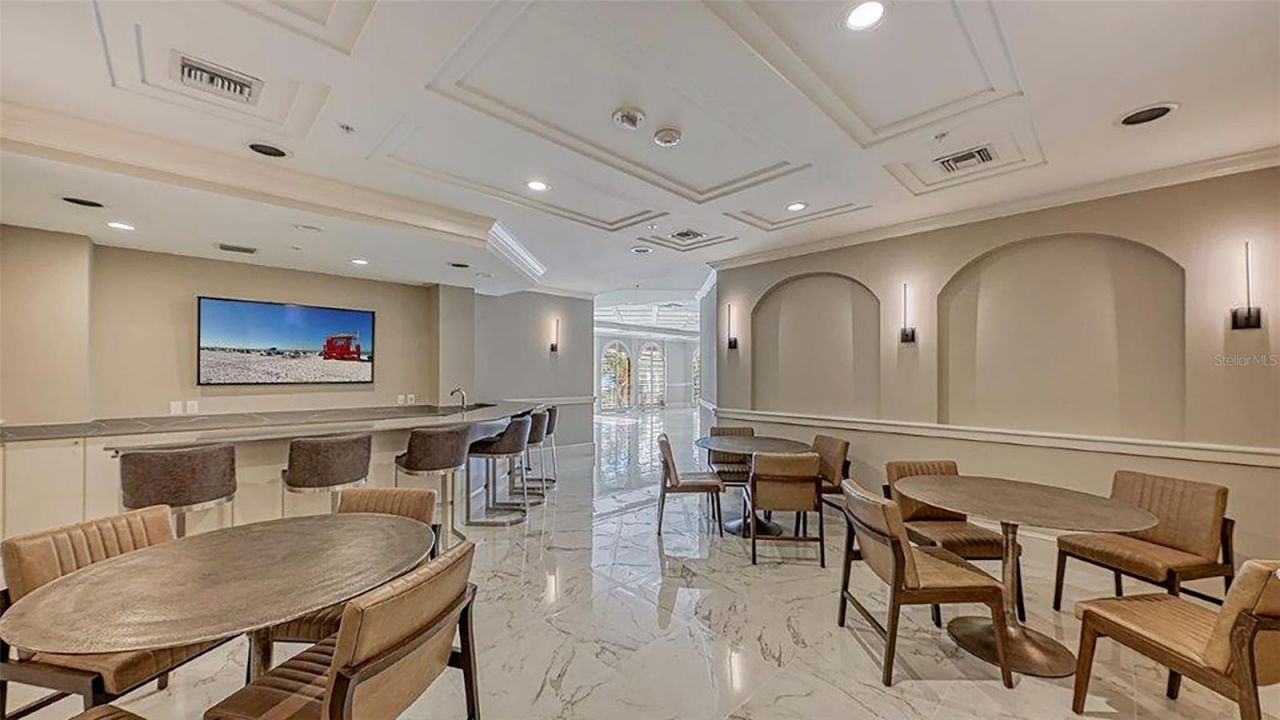 415 L Ambiance Drive, Unit B202, Longboat Key, FL 34228 Photo