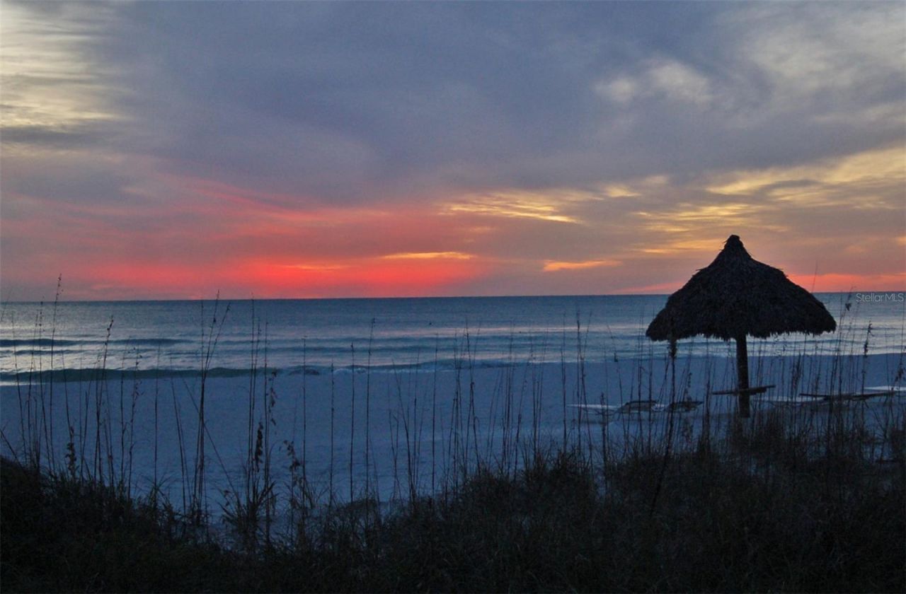 415 L Ambiance Drive, Unit B202, Longboat Key, FL 34228 Photo