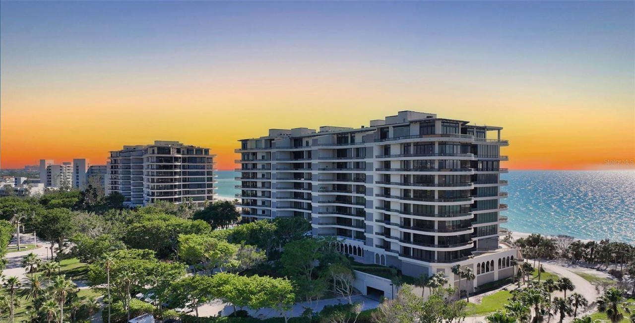 415 L Ambiance Drive, Unit B202, Longboat Key, FL 34228 Photo