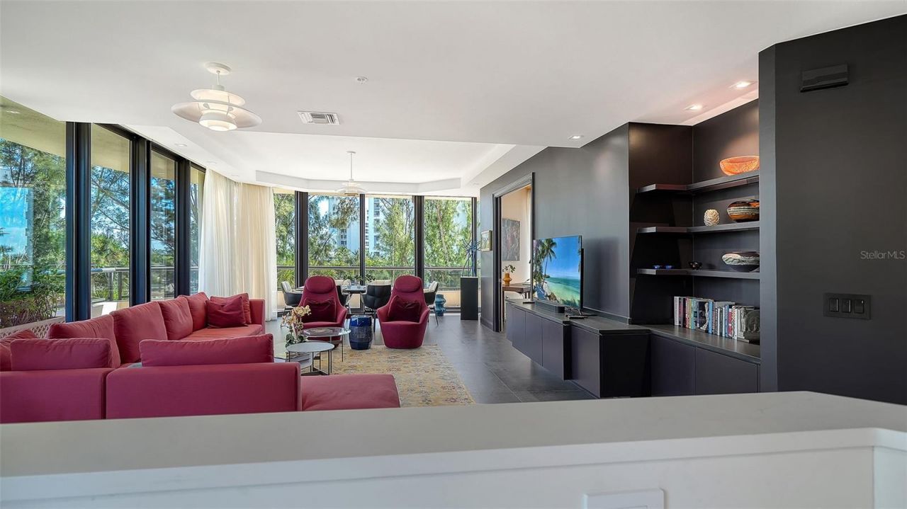 415 L Ambiance Drive, Unit B202, Longboat Key, FL 34228 Photo