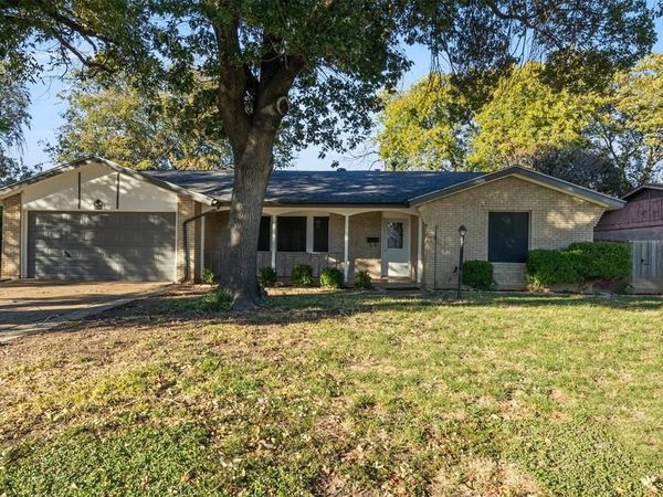 2007 E Park Row Drive, Arlington, TX 76010