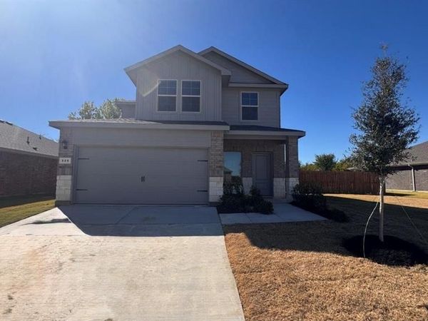 325 WILDROSE Circle, Cleburne, TX 76033