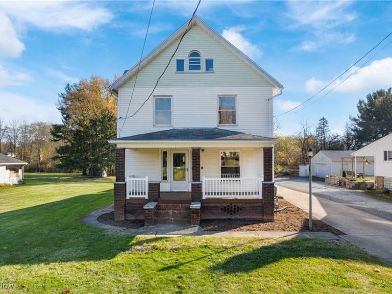 4034 Broadway Avenue NE, Louisville, OH 44641 Photo 1