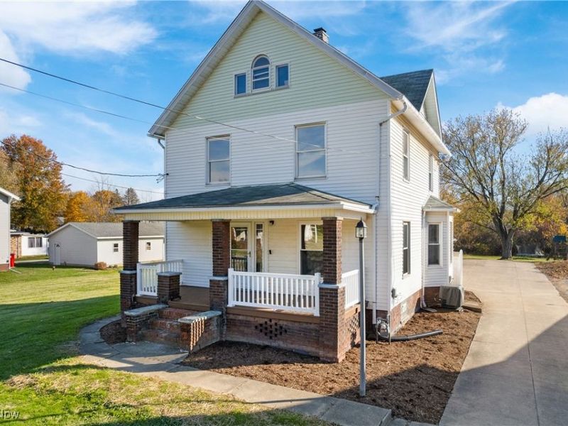 4034 Broadway Avenue NE, Louisville, OH 44641 Photo 3