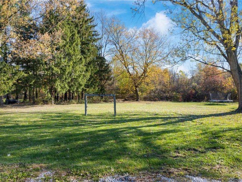 4034 Broadway Avenue NE, Louisville, OH 44641 Photo 34