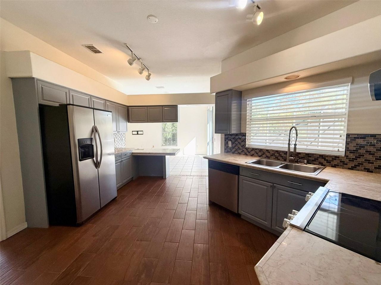 7157 42nd Court E, Sarasota, FL 34243 Photo