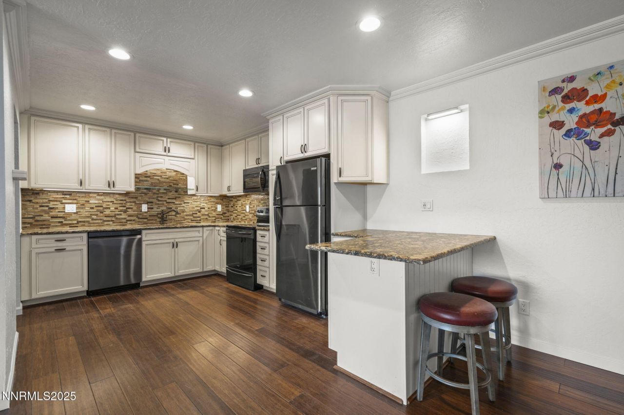 2845 Idlewild Drive, Unit 313, Reno, NV 89509 Photo