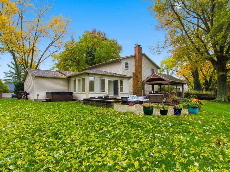 1539 Clubview Boulevard S, Columbus, OH 43235 Photo 10