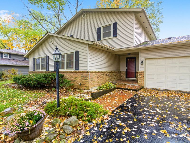 1539 Clubview Boulevard S, Columbus, OH 43235 Photo 14