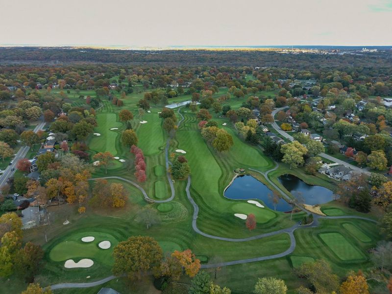 1539 Clubview Boulevard S, Columbus, OH 43235 Photo 20