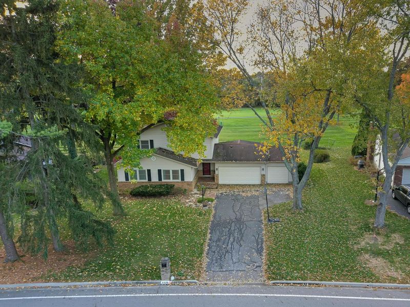 1539 Clubview Boulevard S, Columbus, OH 43235 Photo 25