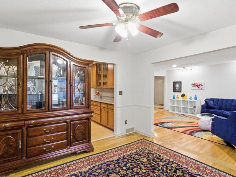 1539 Clubview Boulevard S, Columbus, OH 43235 Photo 31