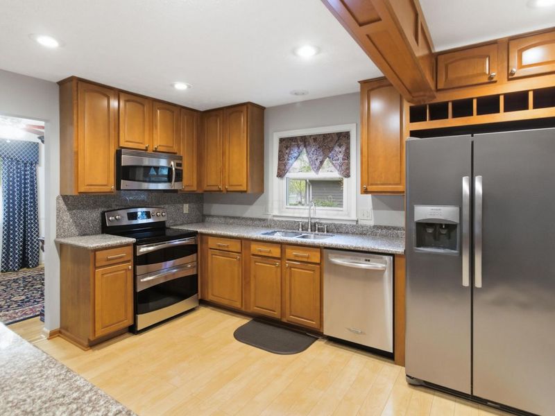 1539 Clubview Boulevard S, Columbus, OH 43235 Photo 34