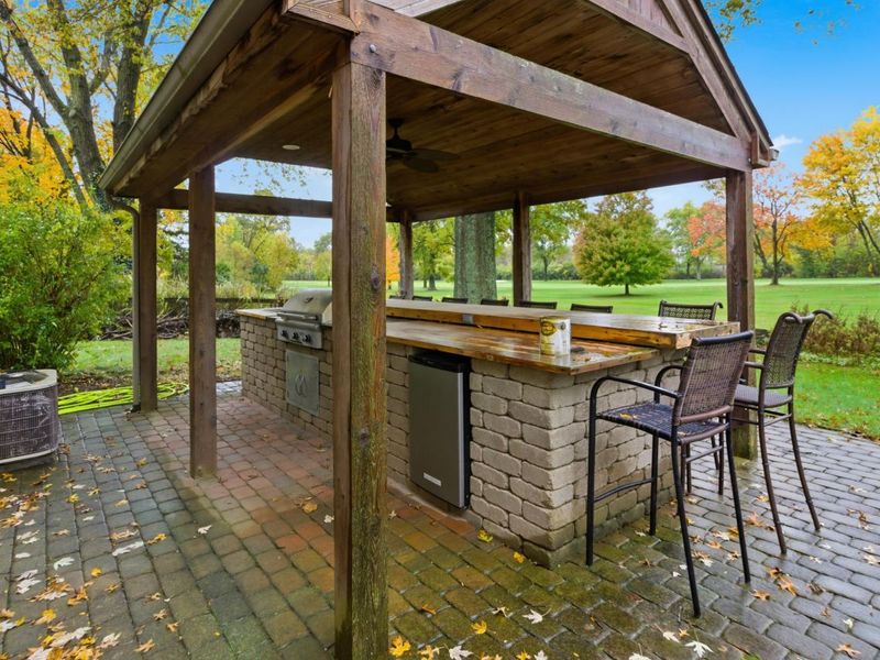 1539 Clubview Boulevard S, Columbus, OH 43235 Photo 6