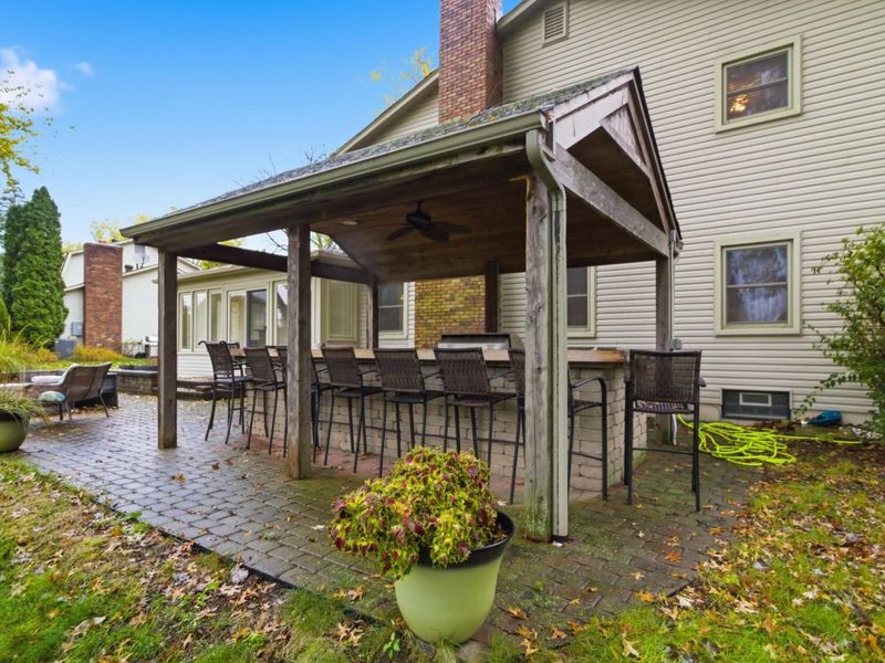 1539 Clubview Boulevard S, Columbus, OH 43235 Photo 7